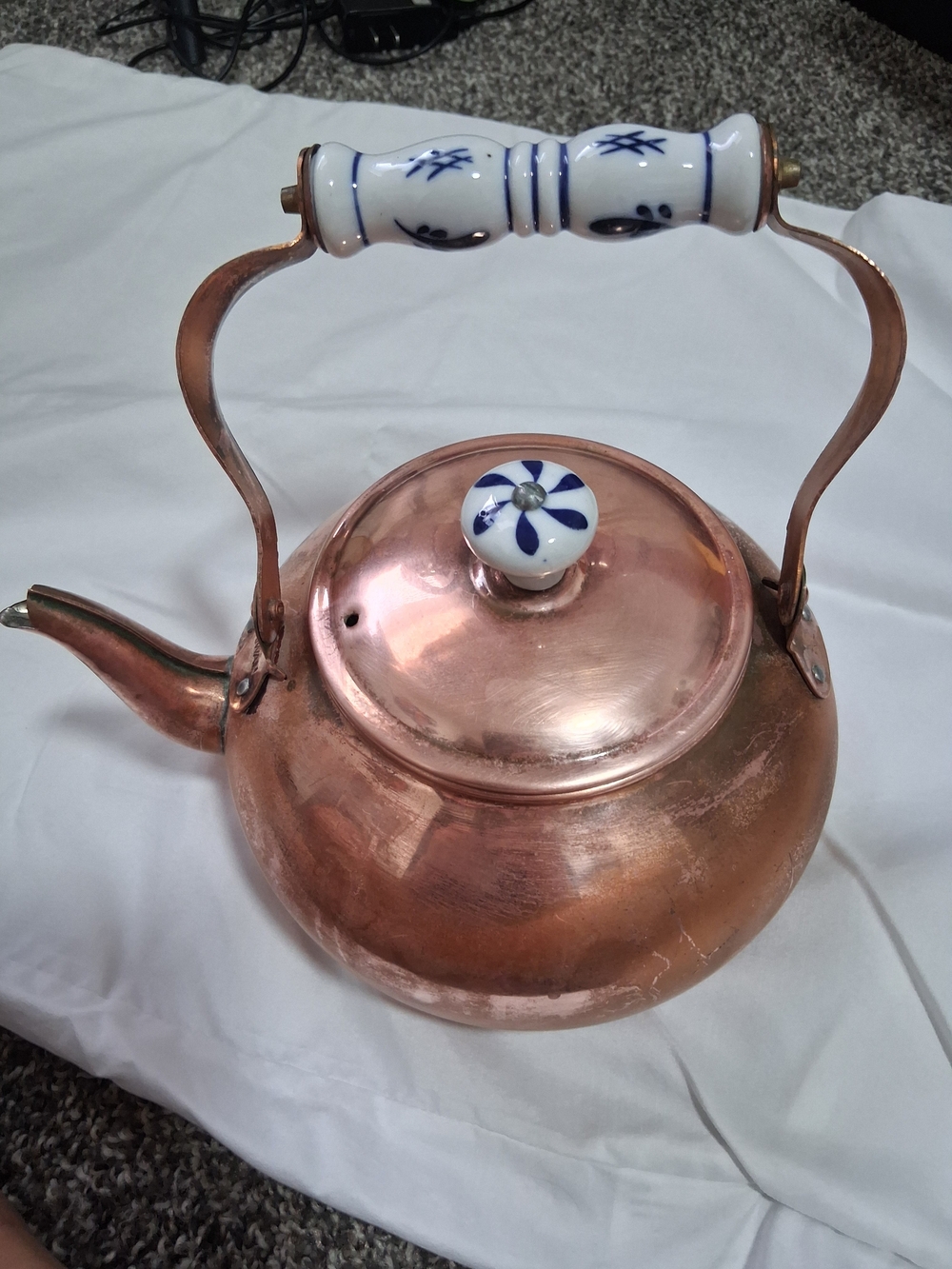 Copper Vintage Stovetop Kettle with Ceramic Handle and Knob - Copper